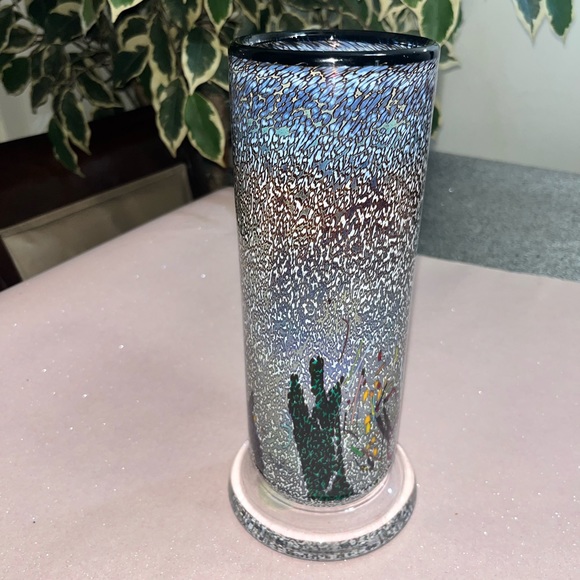 Beautiful Kosta Boda Murano glass vase - Picture 5 of 15